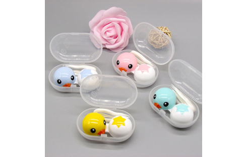 Very cute contact lens case